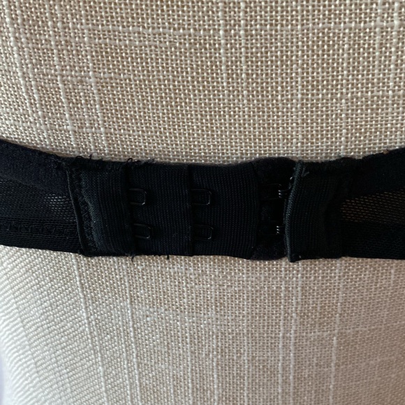 Jessica Simpson padded push up plunge black lace on white bra, underwire 34B - Picture 7 of 14